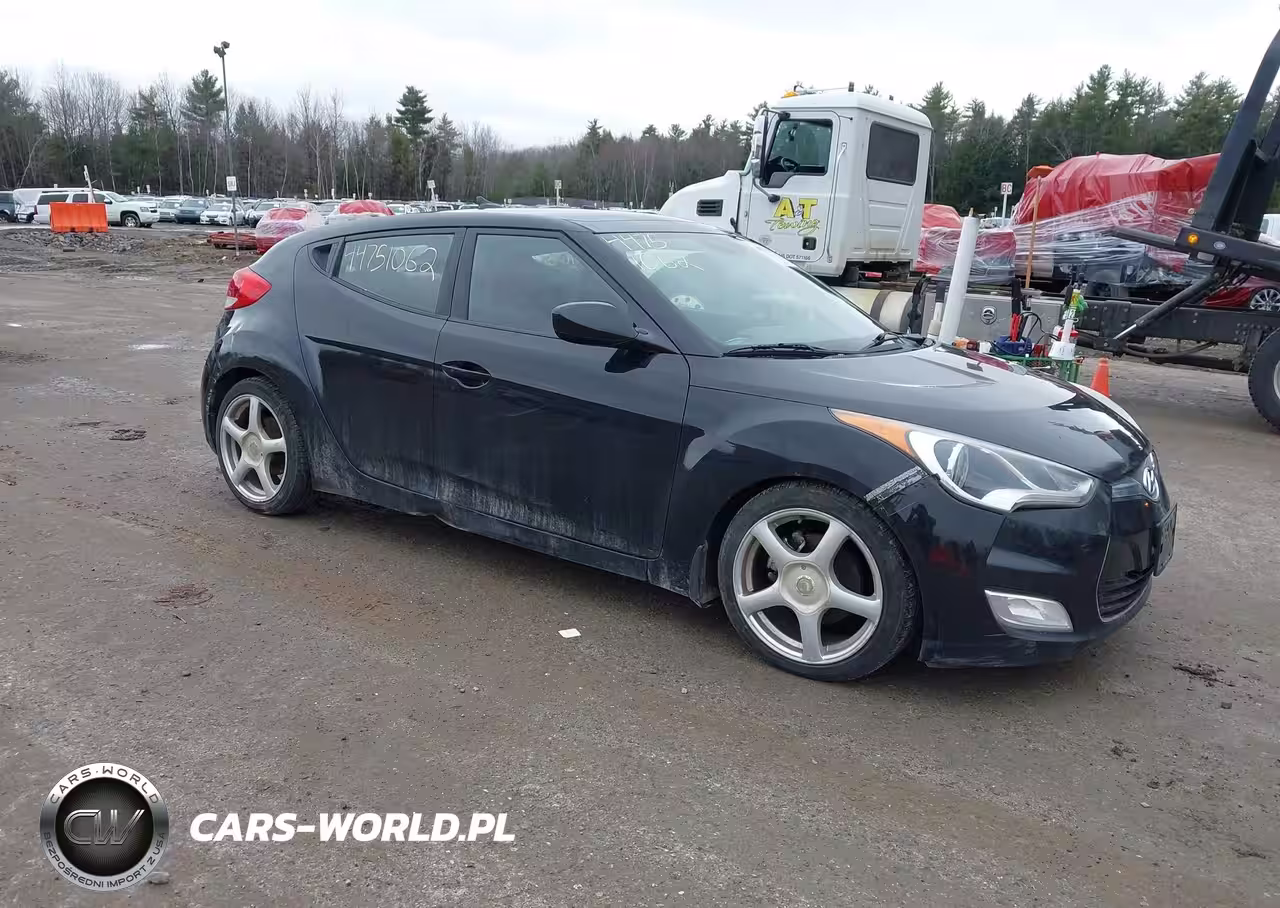 2012 Hyundai Veloster Base W-Red-Black