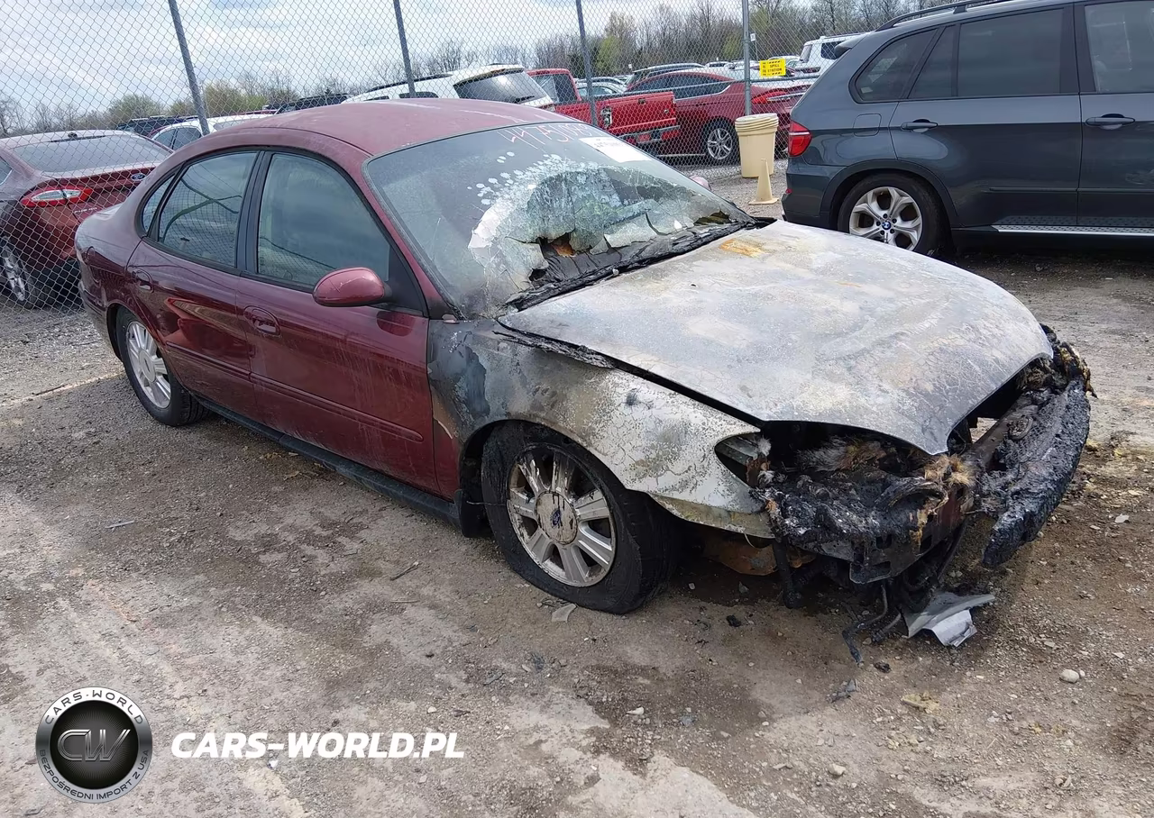 2004 Ford Taurus Se