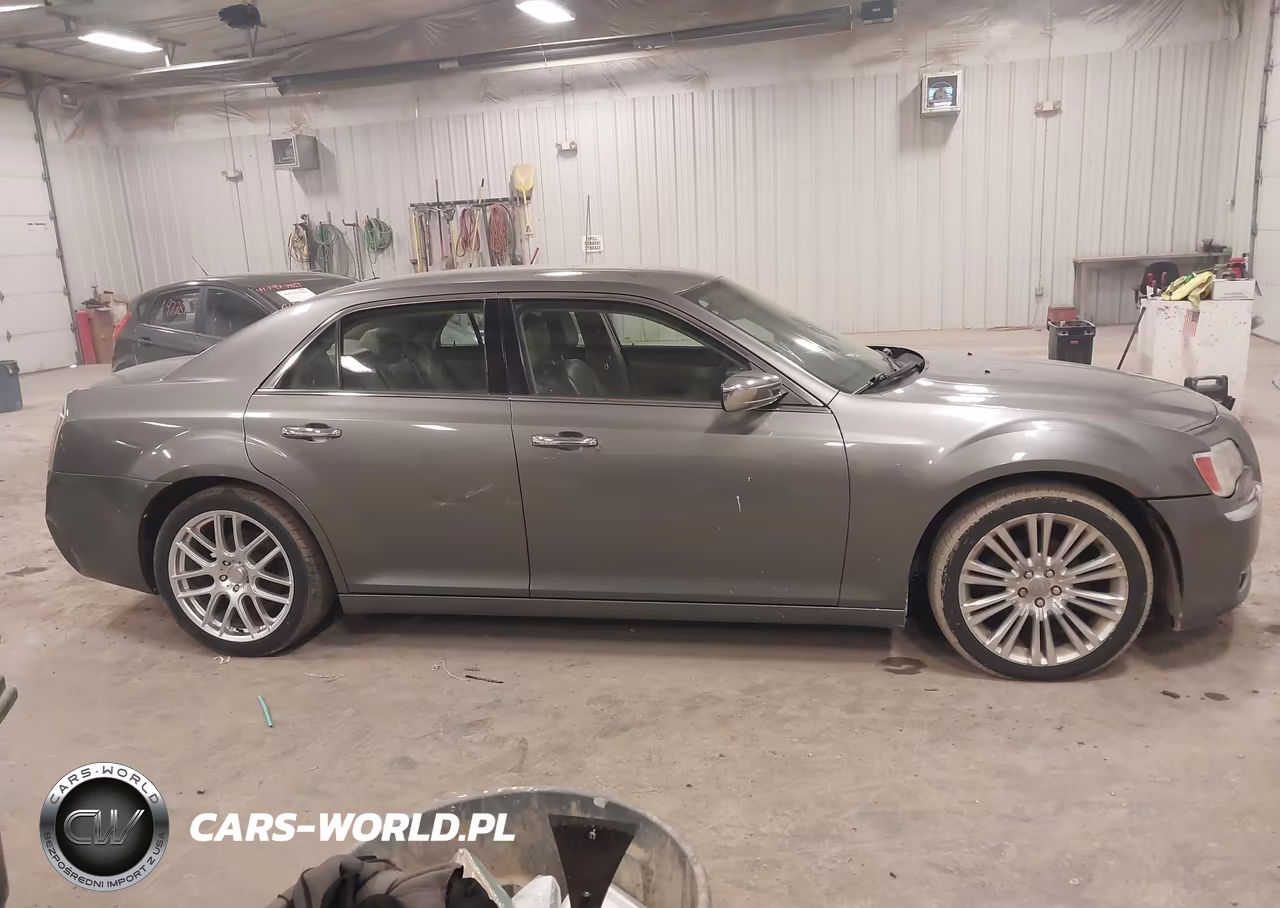 2011 Chrysler 300 Limited VIN:2C3CA5CG5BH583085 - 13