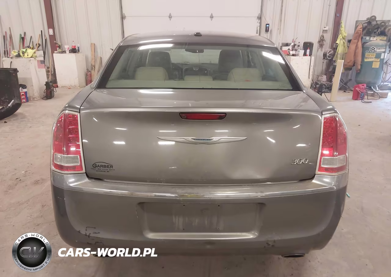 2011 Chrysler 300 Limited VIN:2C3CA5CG5BH583085 - 16
