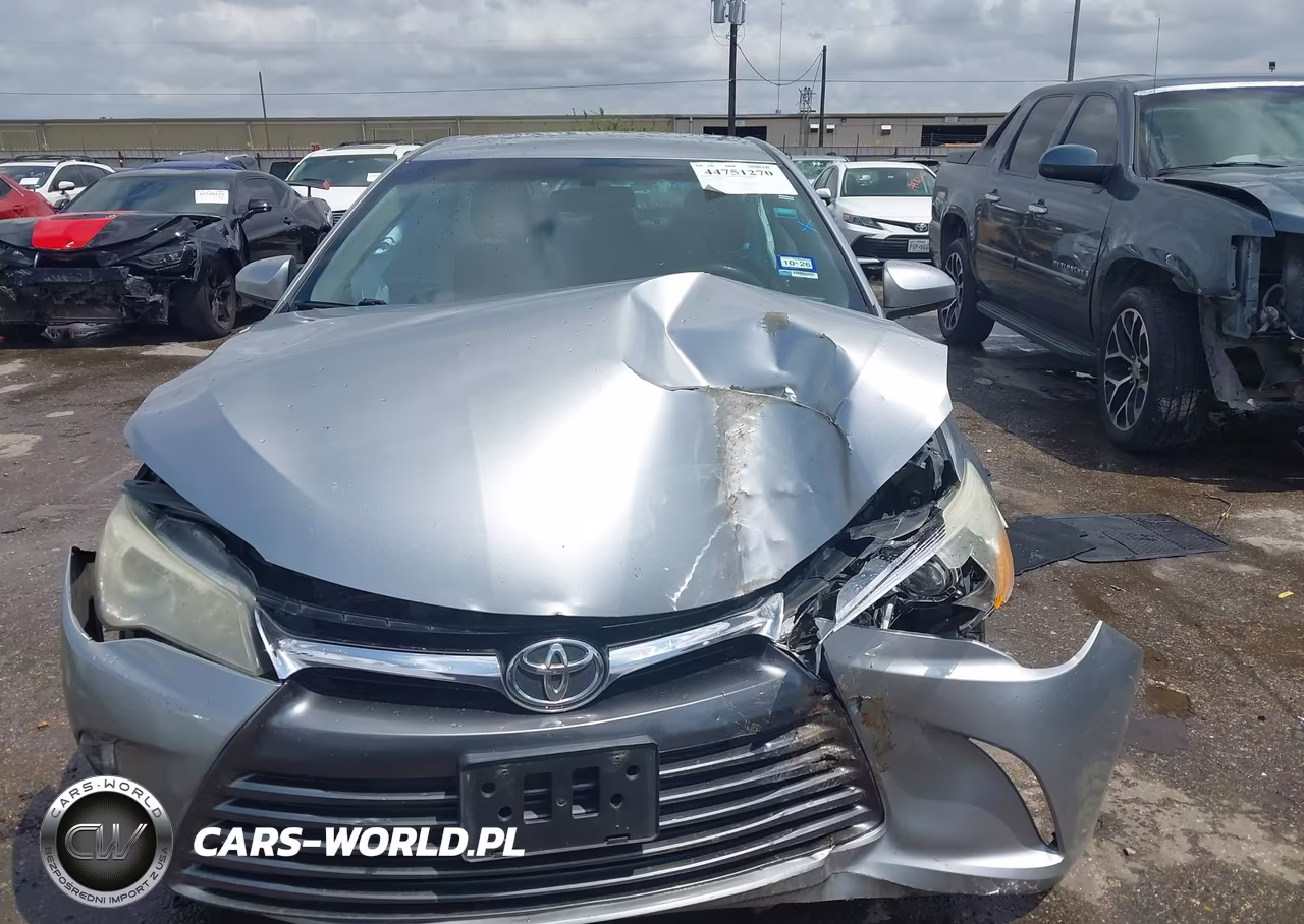 2015 Toyota Camry Le VIN:4T4BF1FK4FR496865 - 12