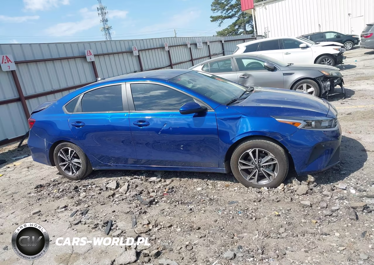 2024 Kia Forte Lxs VIN:3KPF24AD7RE703743 - 13