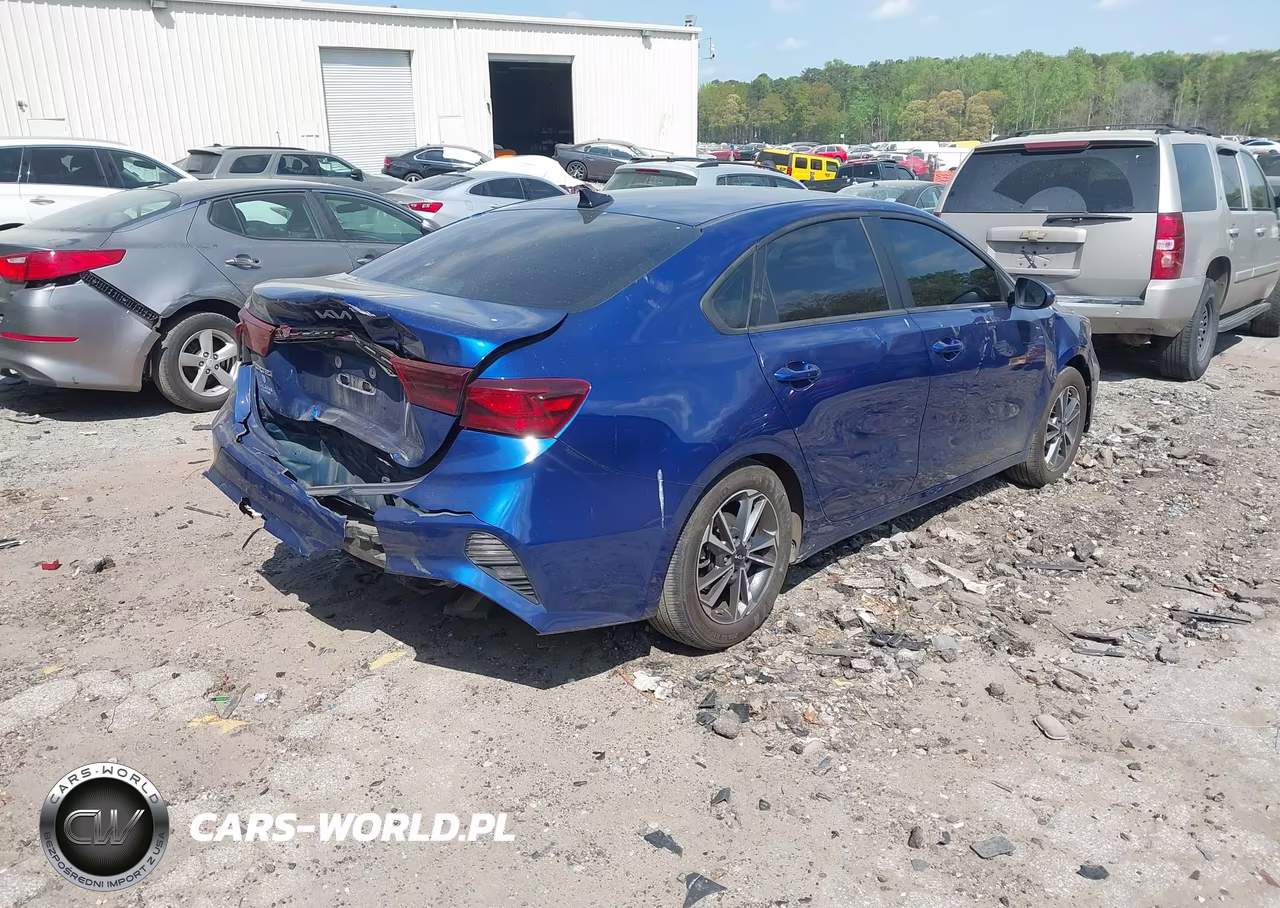 2024 Kia Forte Lxs VIN:3KPF24AD7RE703743 - 4