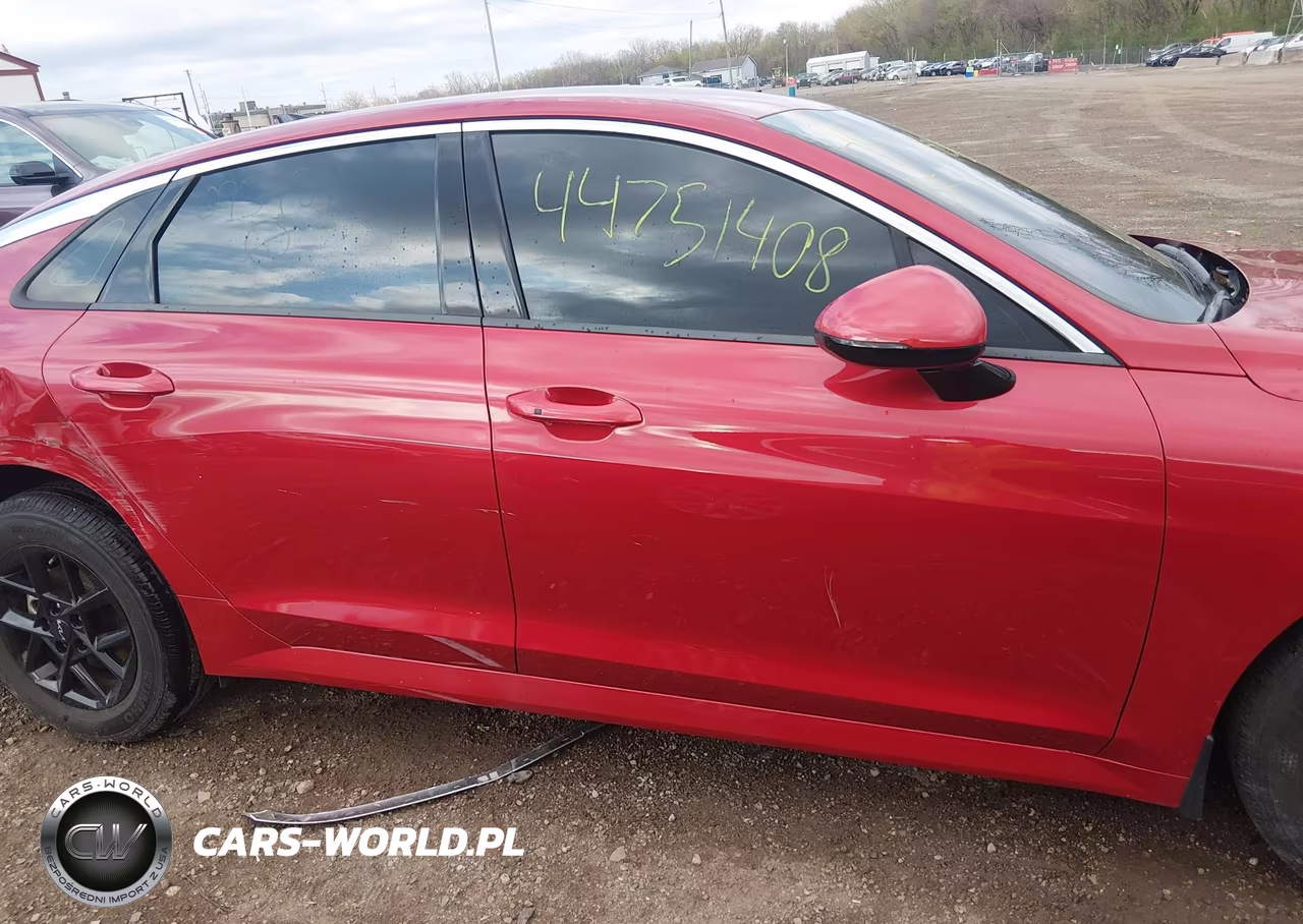 2025 Kia K5 Lxs VIN:KNAG24J78S5293984 - 13