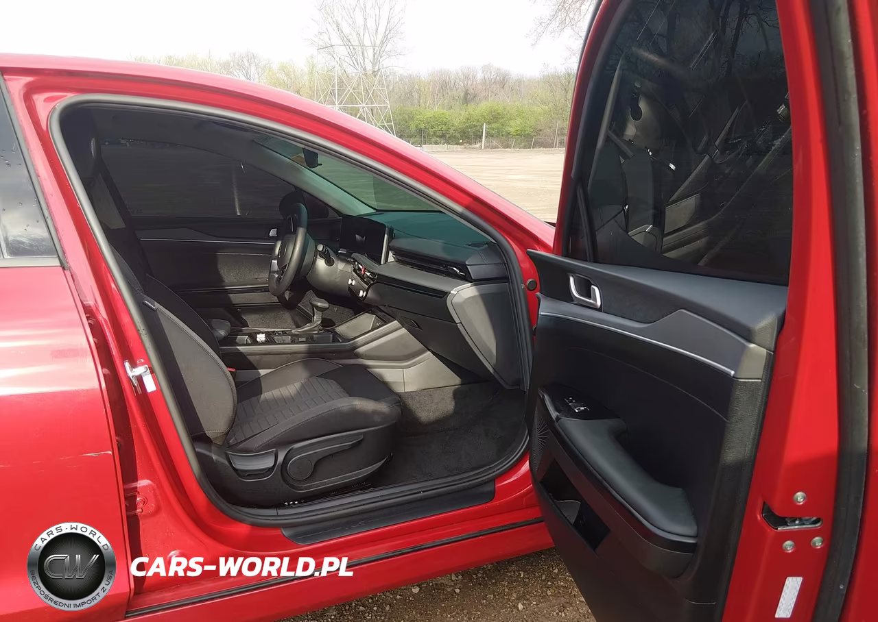 2025 Kia K5 Lxs VIN:KNAG24J78S5293984 - 5