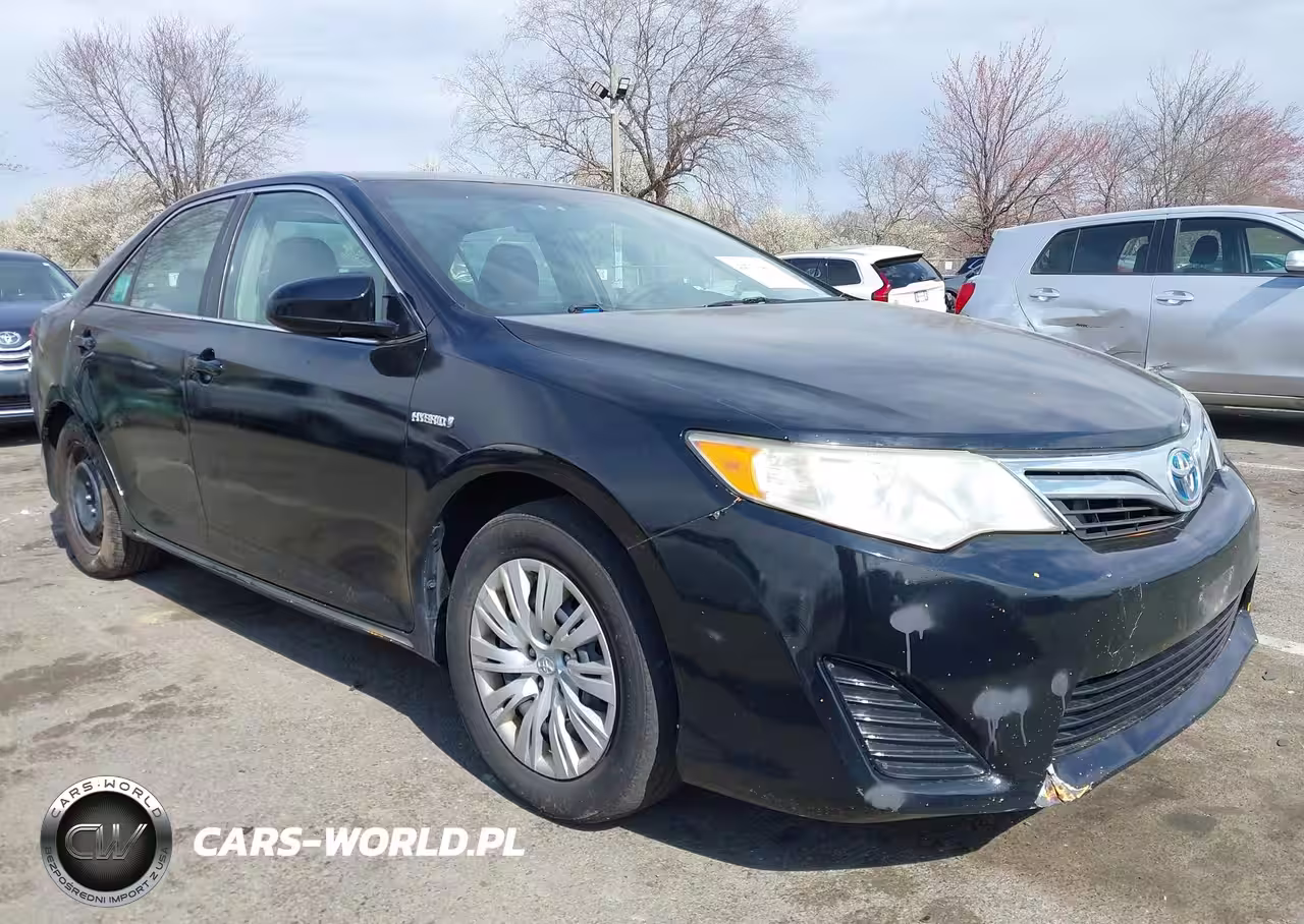 2014 Toyota Camry Hybrid Le