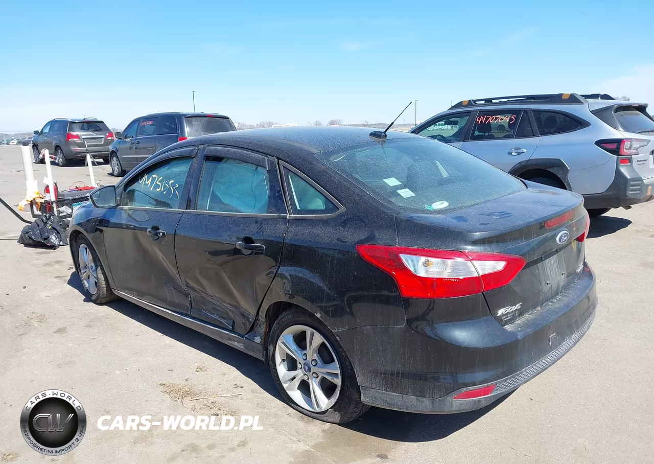 2014 Ford Focus Se VIN:1FADP3F29EL218988 - 3