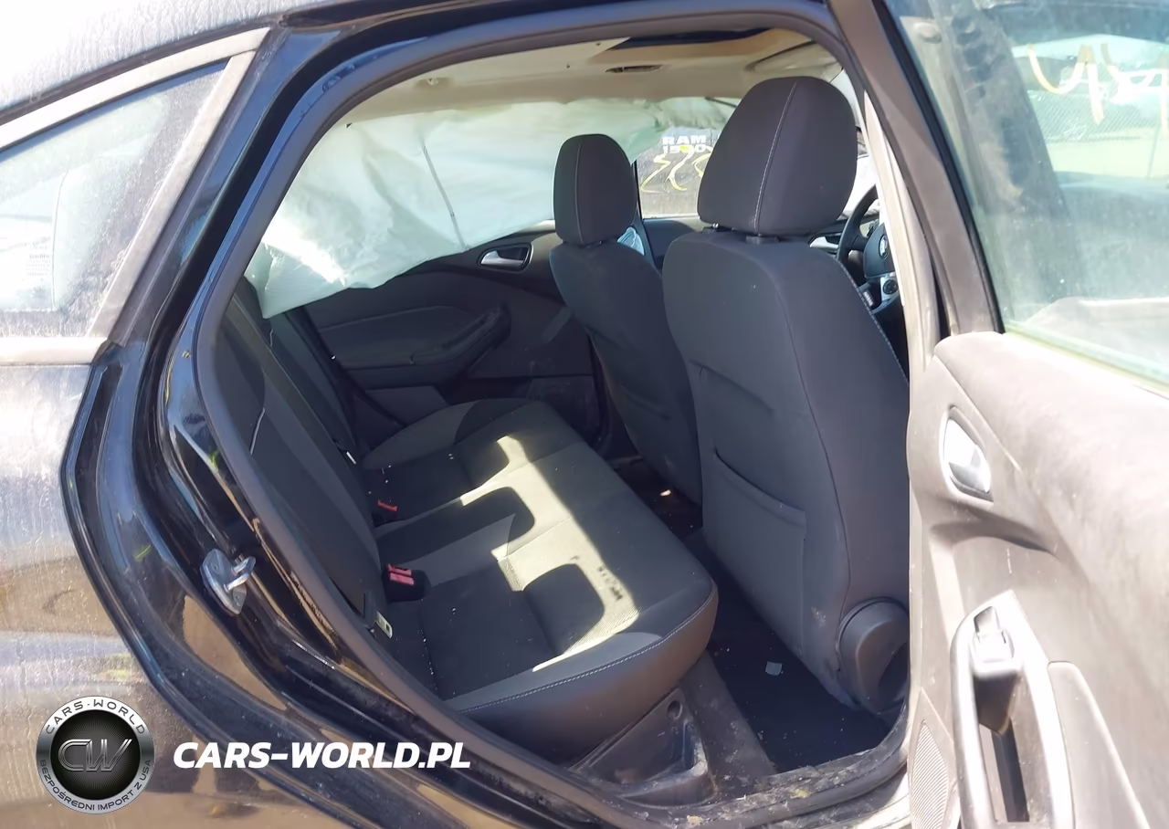 2014 Ford Focus Se VIN:1FADP3F29EL218988 - 8