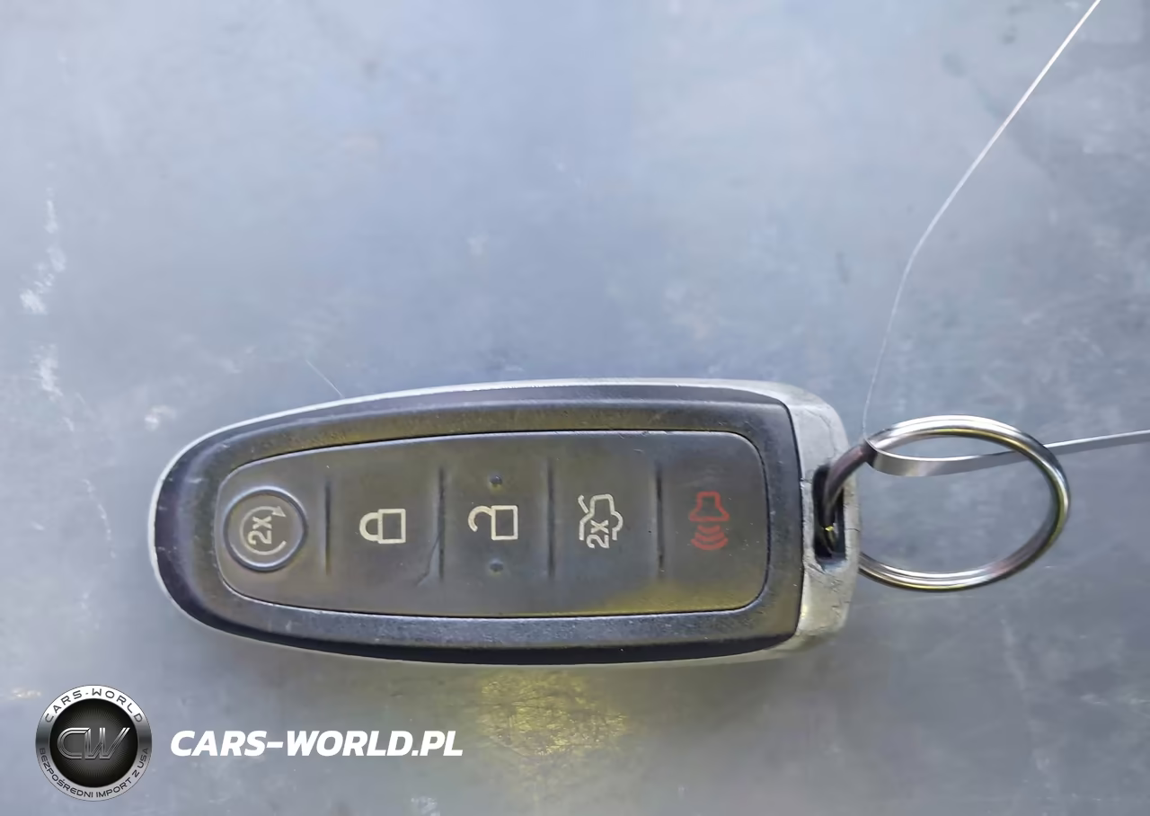 2015 Ford Focus Titanium VIN:1FADP3J27FL247446 - 11