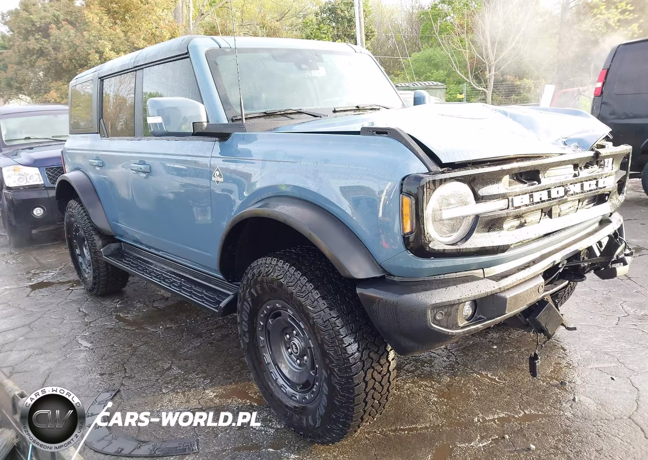 2025 Ford Bronco Outer Banks – zdjęcie 1 z 17