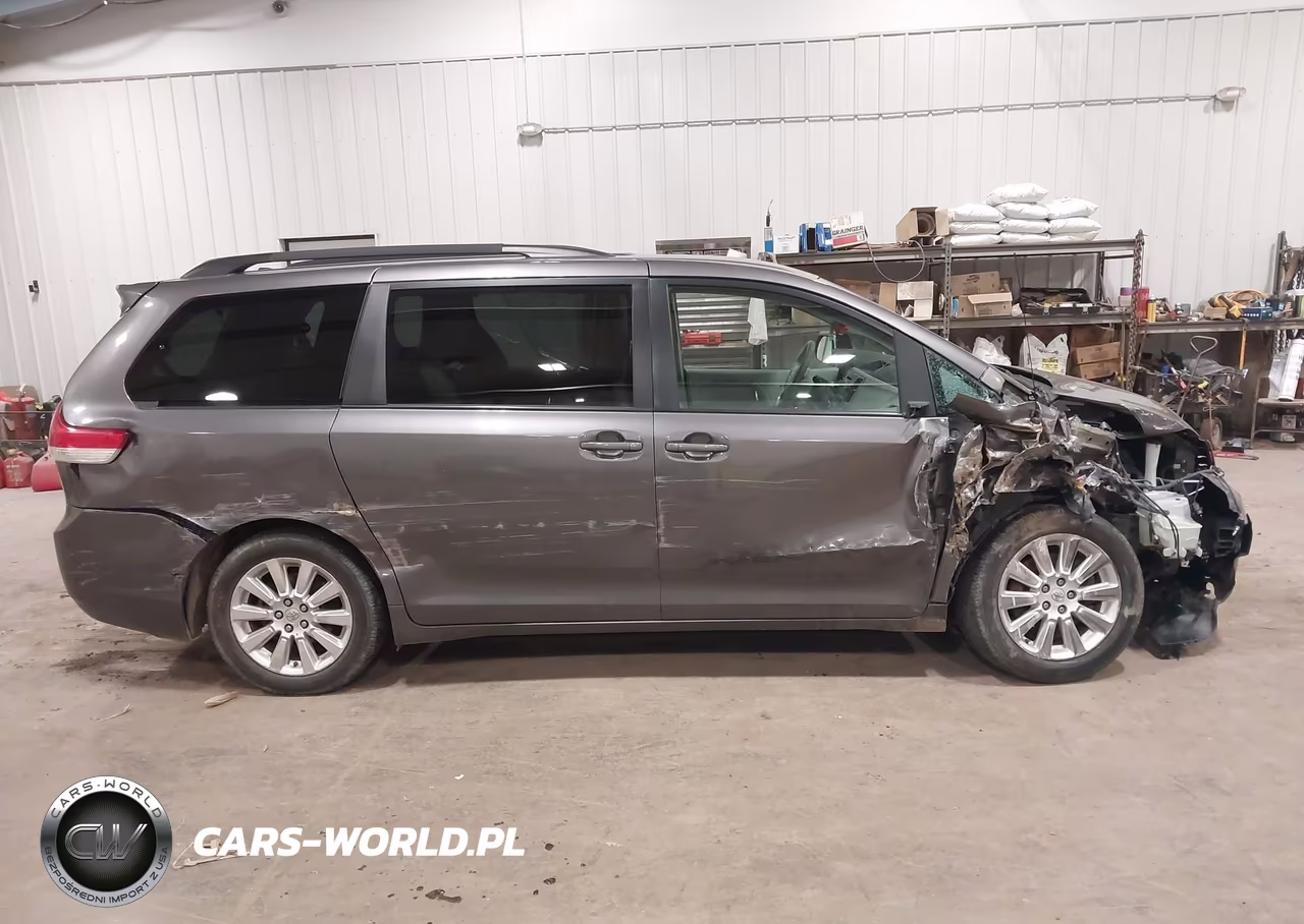 2012 Toyota Sienna Le 7 Passenger VIN:5TDJK3DC7CS033633 - 14