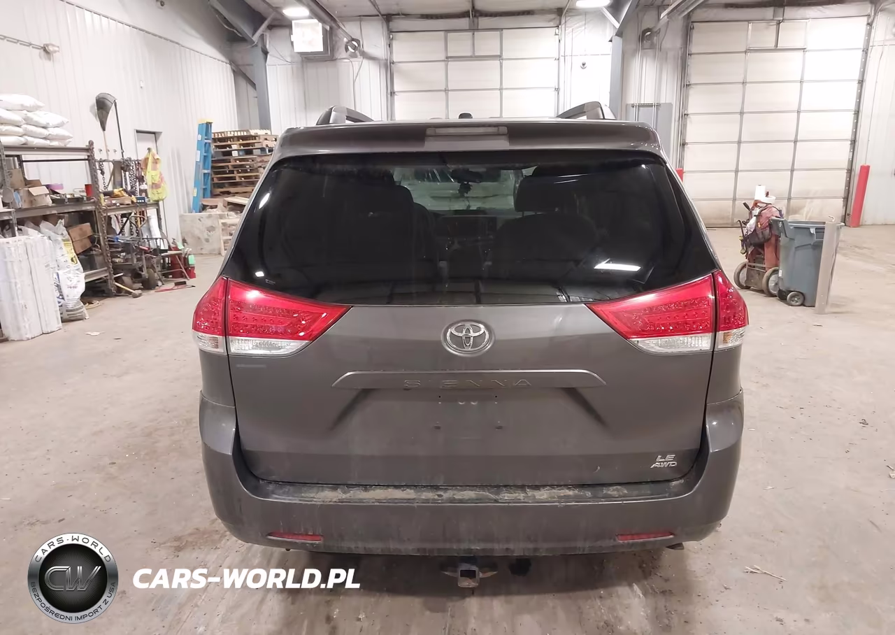 2012 Toyota Sienna Le 7 Passenger VIN:5TDJK3DC7CS033633 - 17