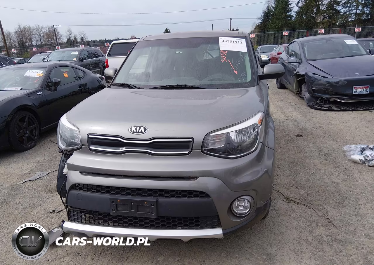 2018 Kia Soul + VIN:KNDJP3A58J7576259 - 13