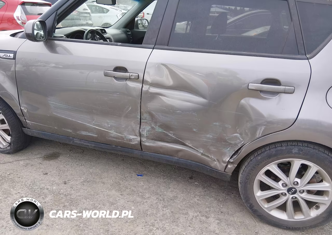 2018 Kia Soul + VIN:KNDJP3A58J7576259 - 20