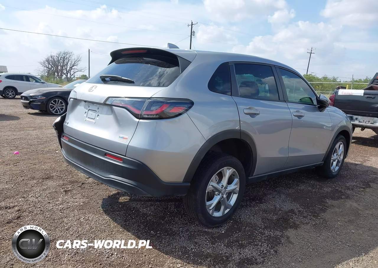 2023 Honda Hr-V 2Wd Lx VIN:3CZRZ1H33PM724834 - 4