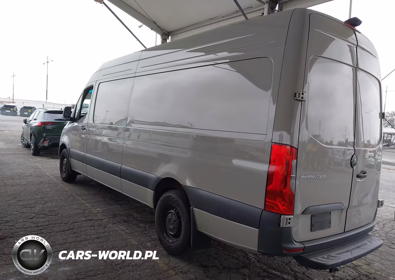 2025 Mercedes-Benz Sprinter 2500 High Roof 4-Cyl Diesel Ho VIN:W1Y4NCHY4ST200469 - 3