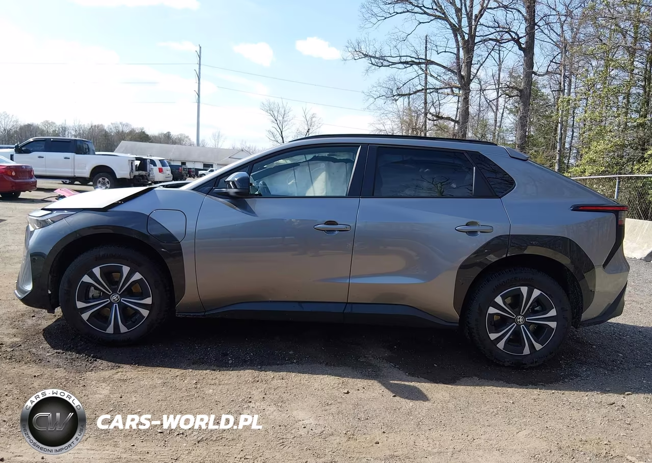 2025 Toyota Bz4X Xle VIN:JTMABACA5SA093250 - 14
