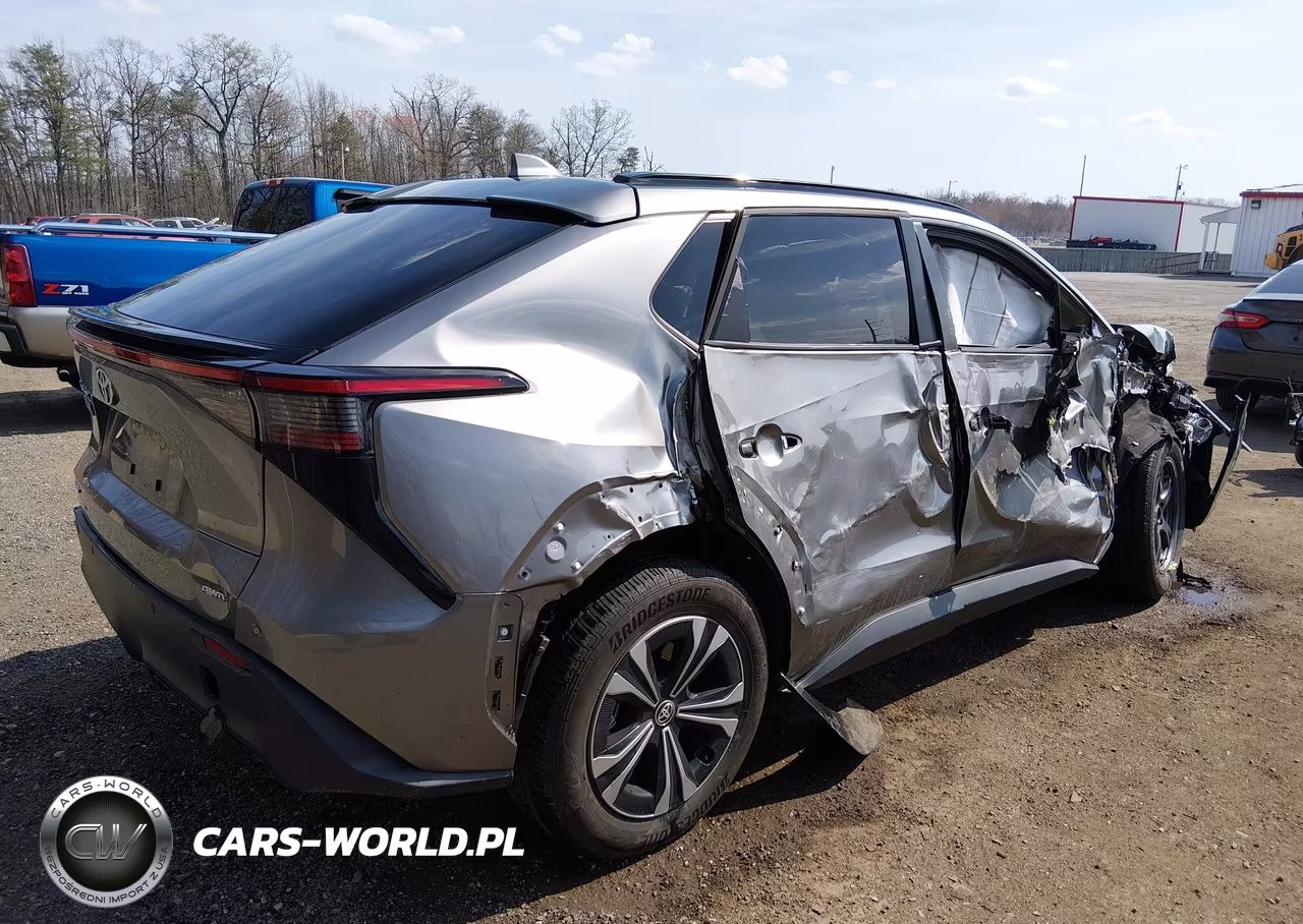 2025 Toyota Bz4X Xle VIN:JTMABACA5SA093250 - 4