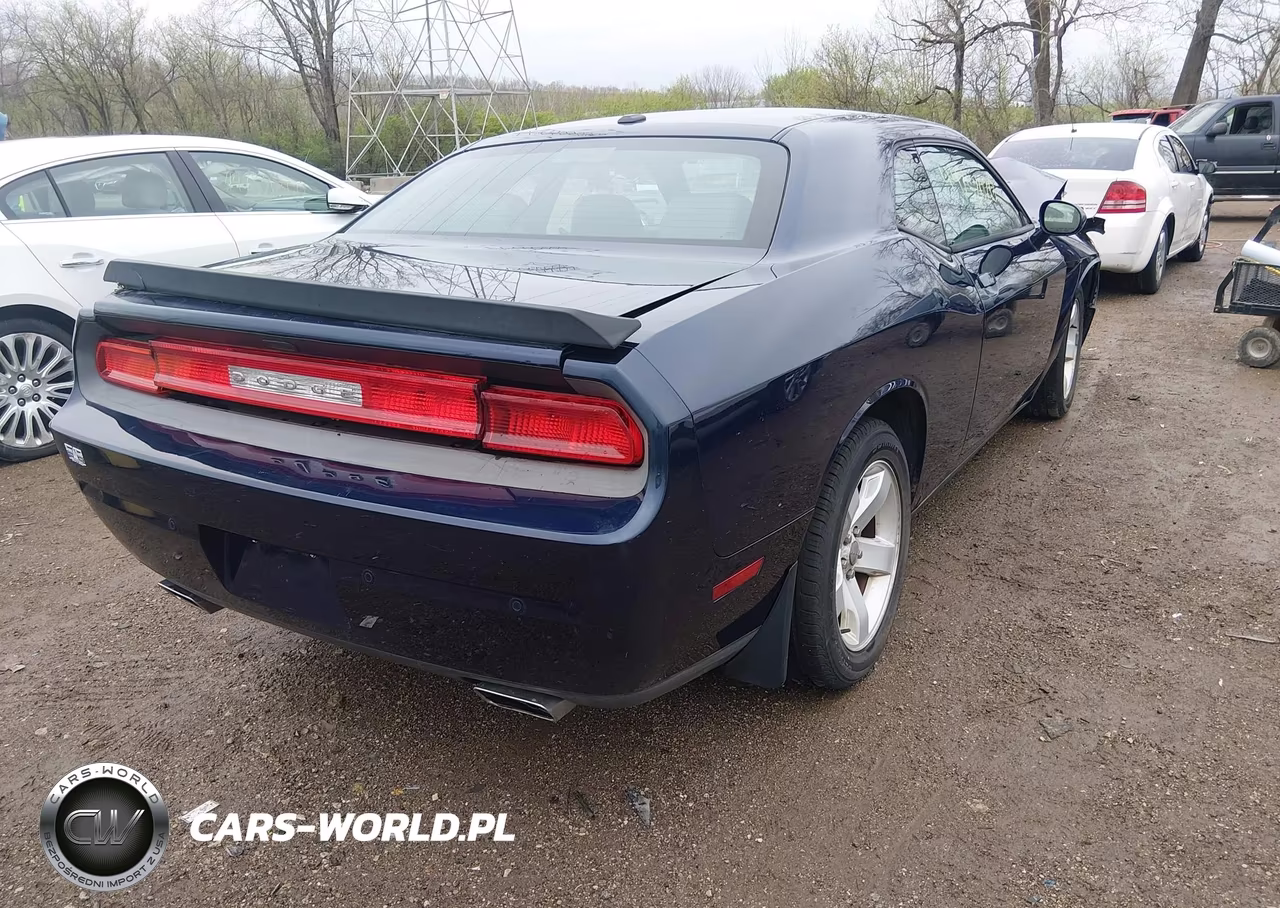 2013 Dodge Challenger Sxt Plus VIN:2C3CDYAG7DH742364 - 4