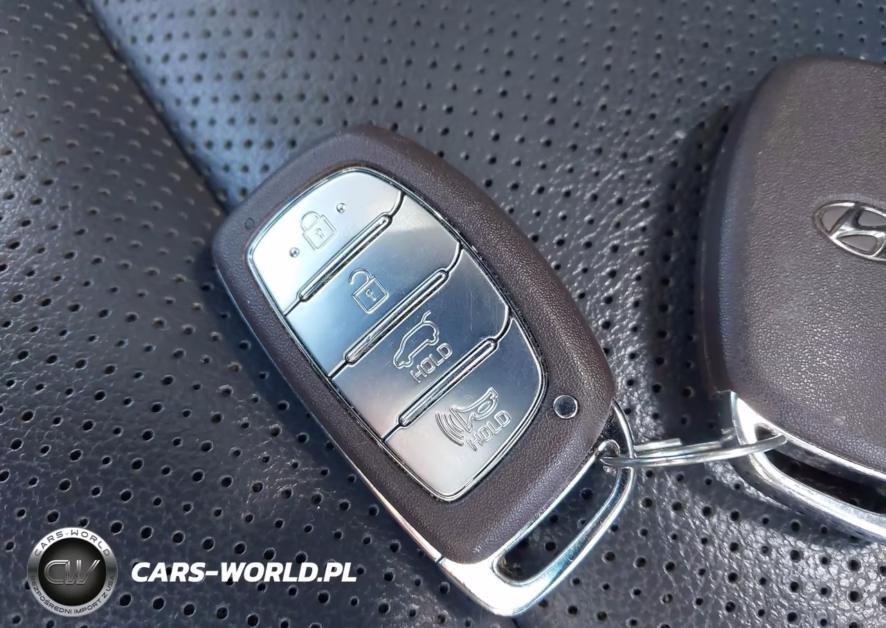 2020 Hyundai Ioniq Electric Limited VIN:KMHC85LJ8LU077036 - 11
