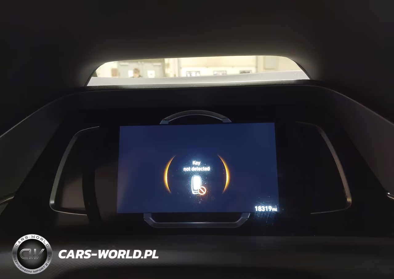 2020 Hyundai Ioniq Electric Limited VIN:KMHC85LJ8LU077036 - 18