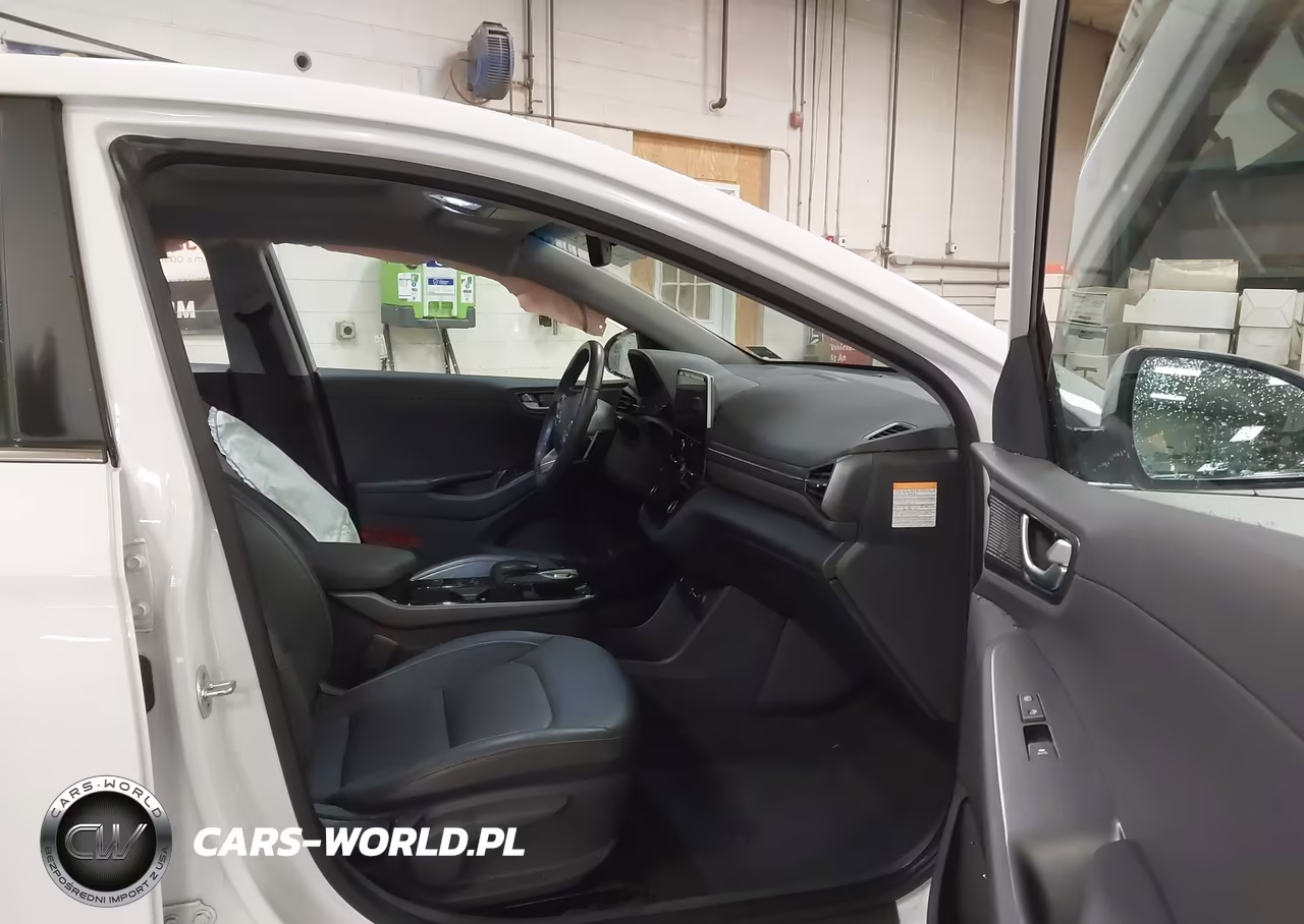 2020 Hyundai Ioniq Electric Limited VIN:KMHC85LJ8LU077036 - 5
