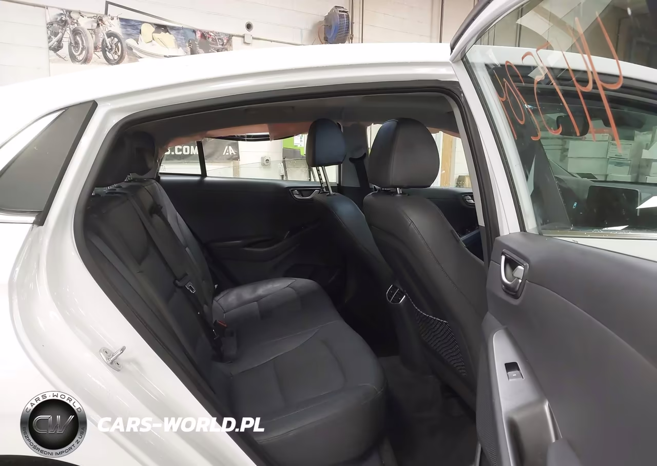 2020 Hyundai Ioniq Electric Limited VIN:KMHC85LJ8LU077036 - 8