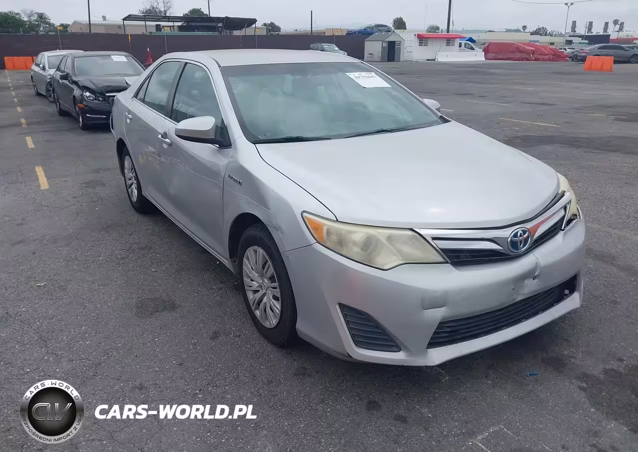 2013 Toyota Camry Hybrid Le
