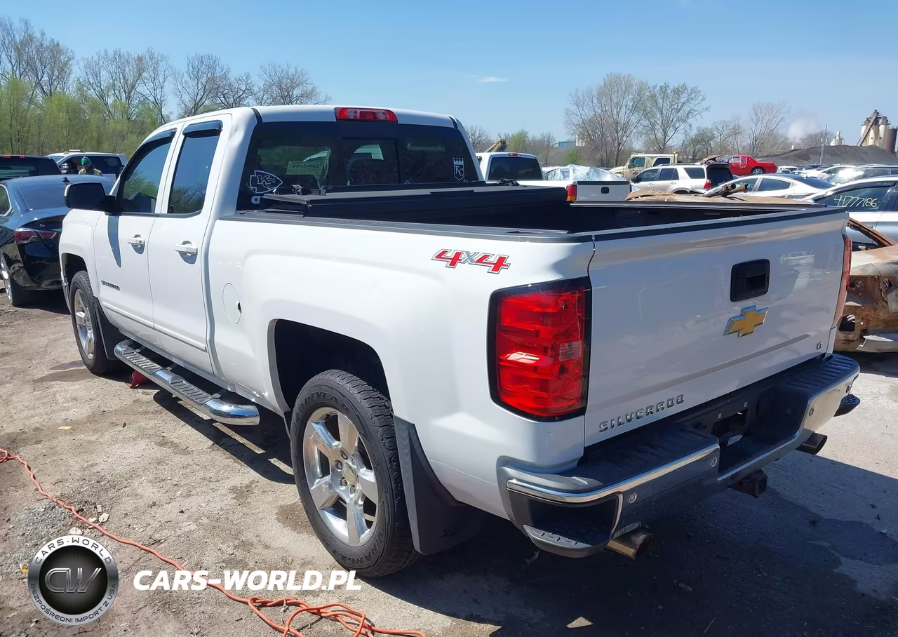 2015 Chevrolet Silverado 1500 1Lt VIN:1GCVKREC6FZ194108 - 3