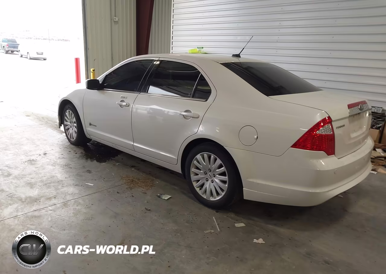 2010 Ford Fusion Hybrid VIN:3FADP0L37AR403127 - 3