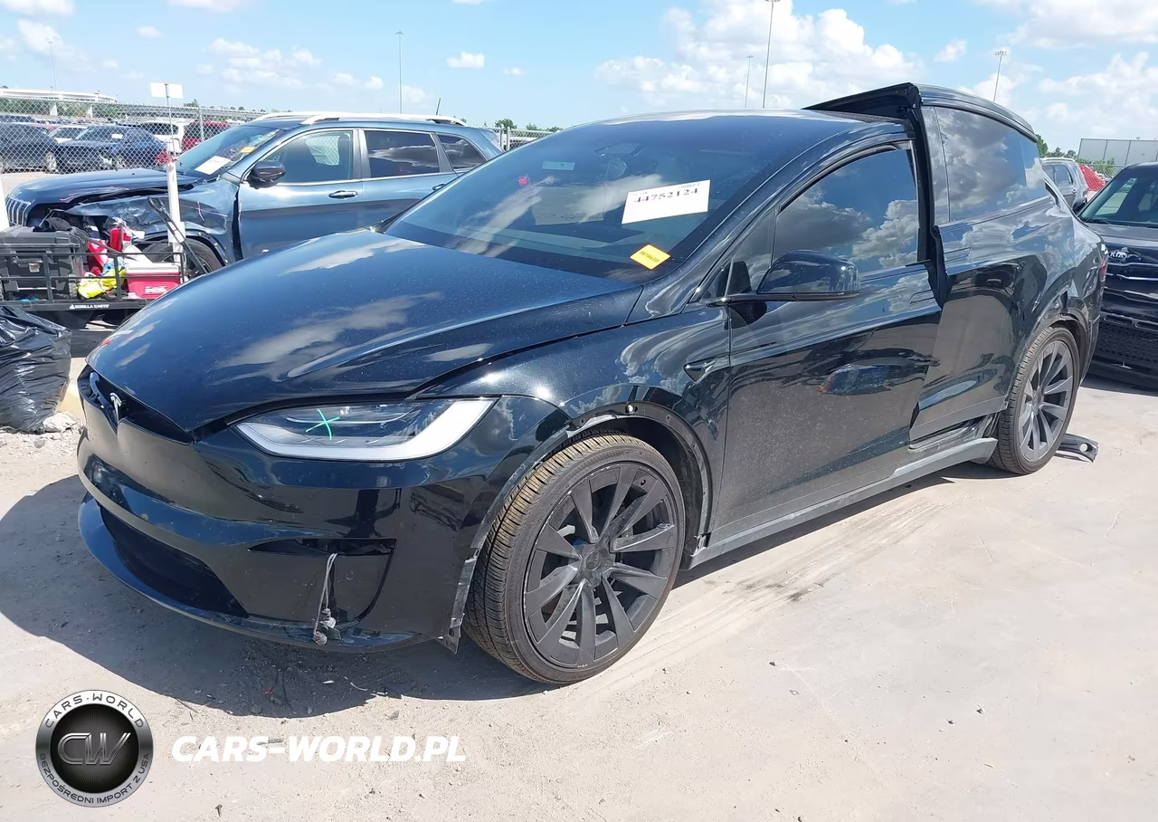 2022 Tesla Model X Plaid Tri Motor All-Wheel Drive VIN:7SAXCBE62NF340003 - 2