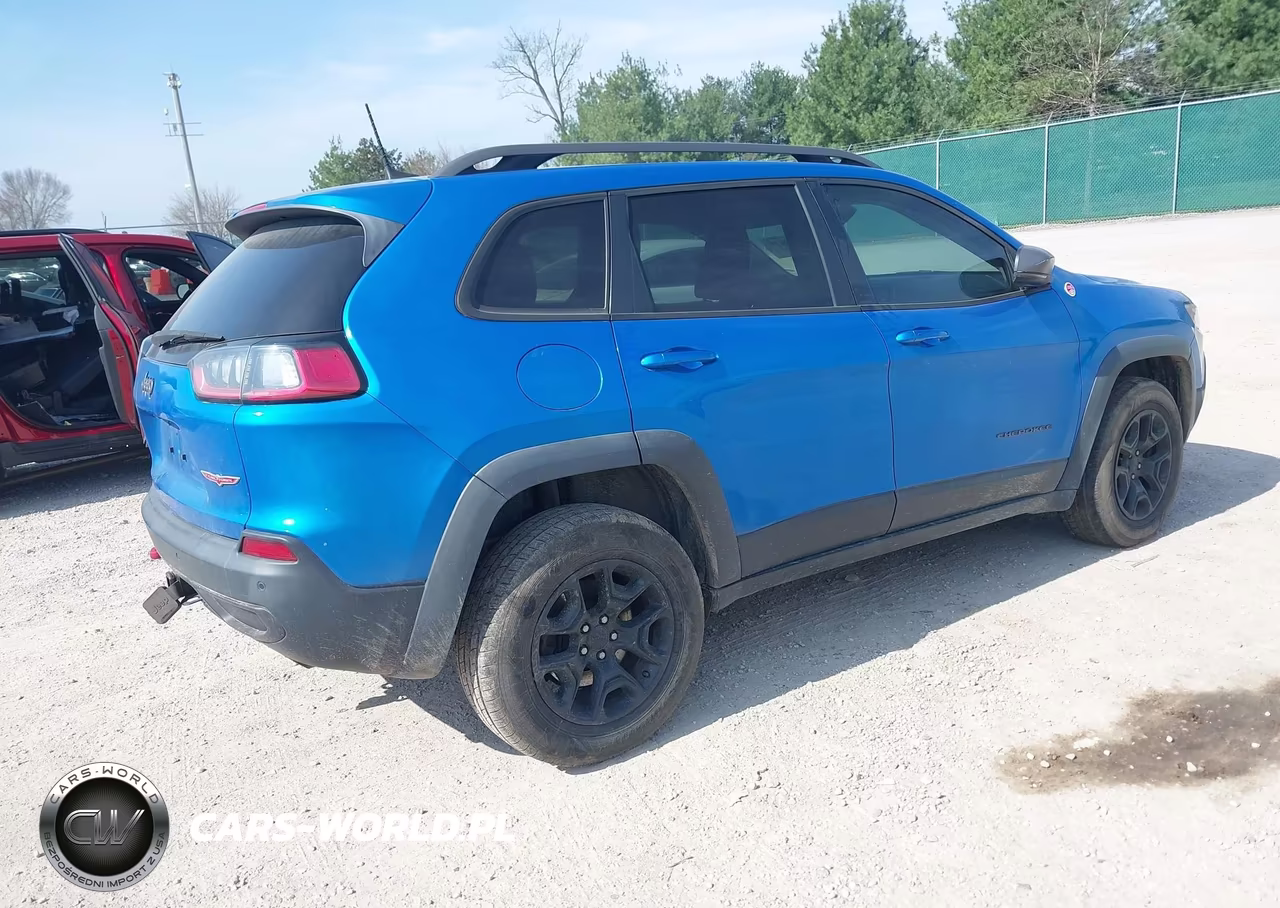 2019 Jeep Cherokee Trailhawk 4X4 VIN:1C4PJMBN0KD193158 - 4