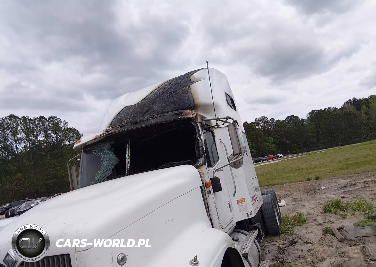 2007 International 9400 9400I VIN:2HSCNAPR27C374340 - 15
