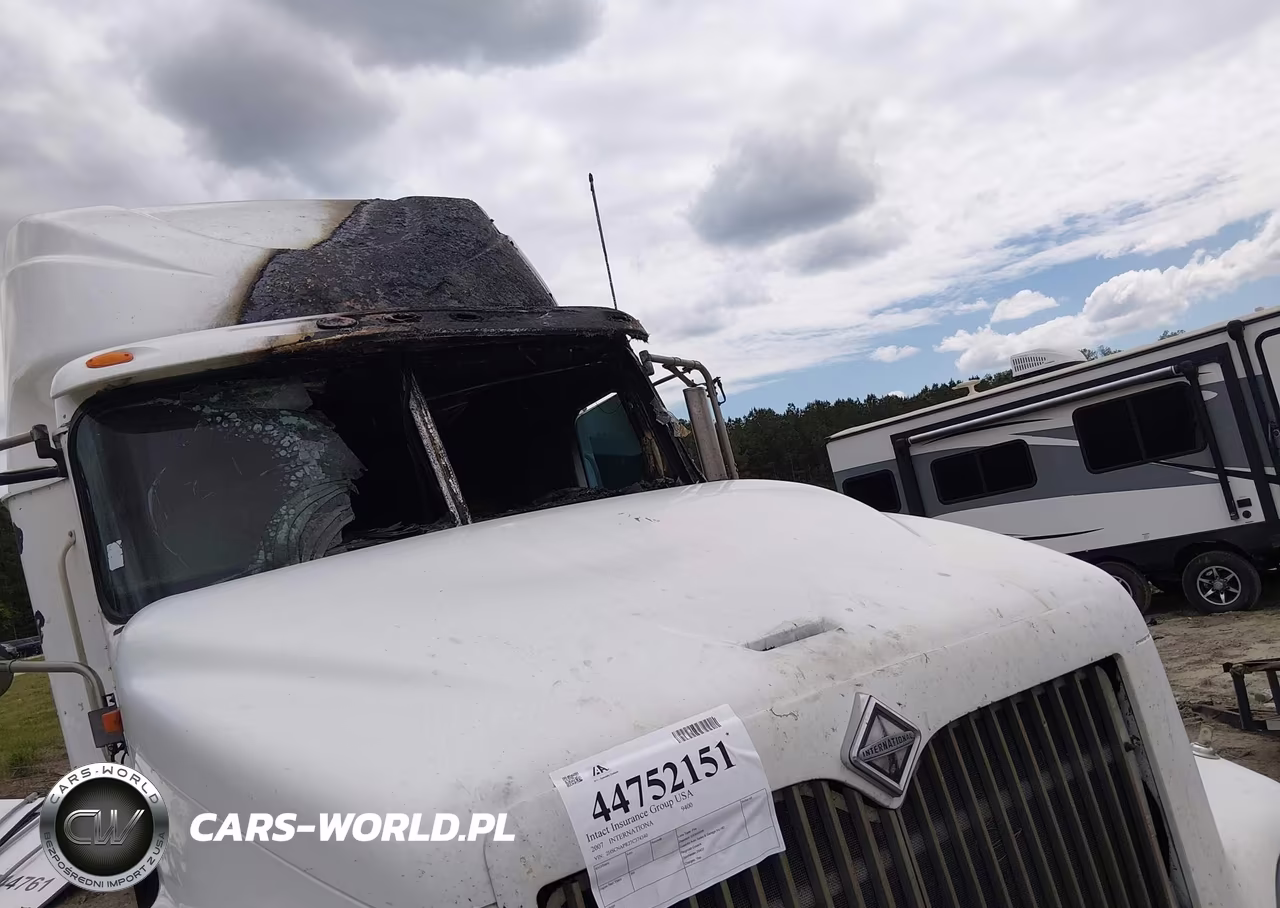 2007 International 9400 9400I VIN:2HSCNAPR27C374340 - 16