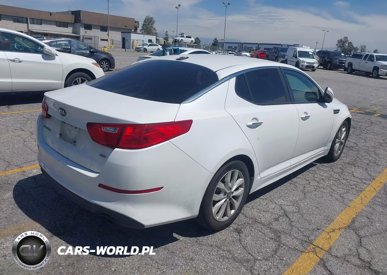 2015 Kia Optima Lx VIN:KNAGM4A7XF5615279 - 4