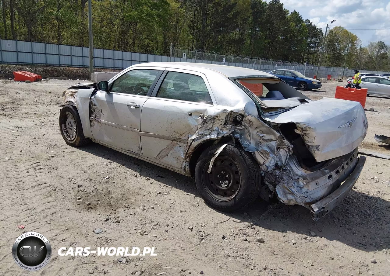 2006 Chrysler 300 VIN:2C3KA43R368117877 - 3