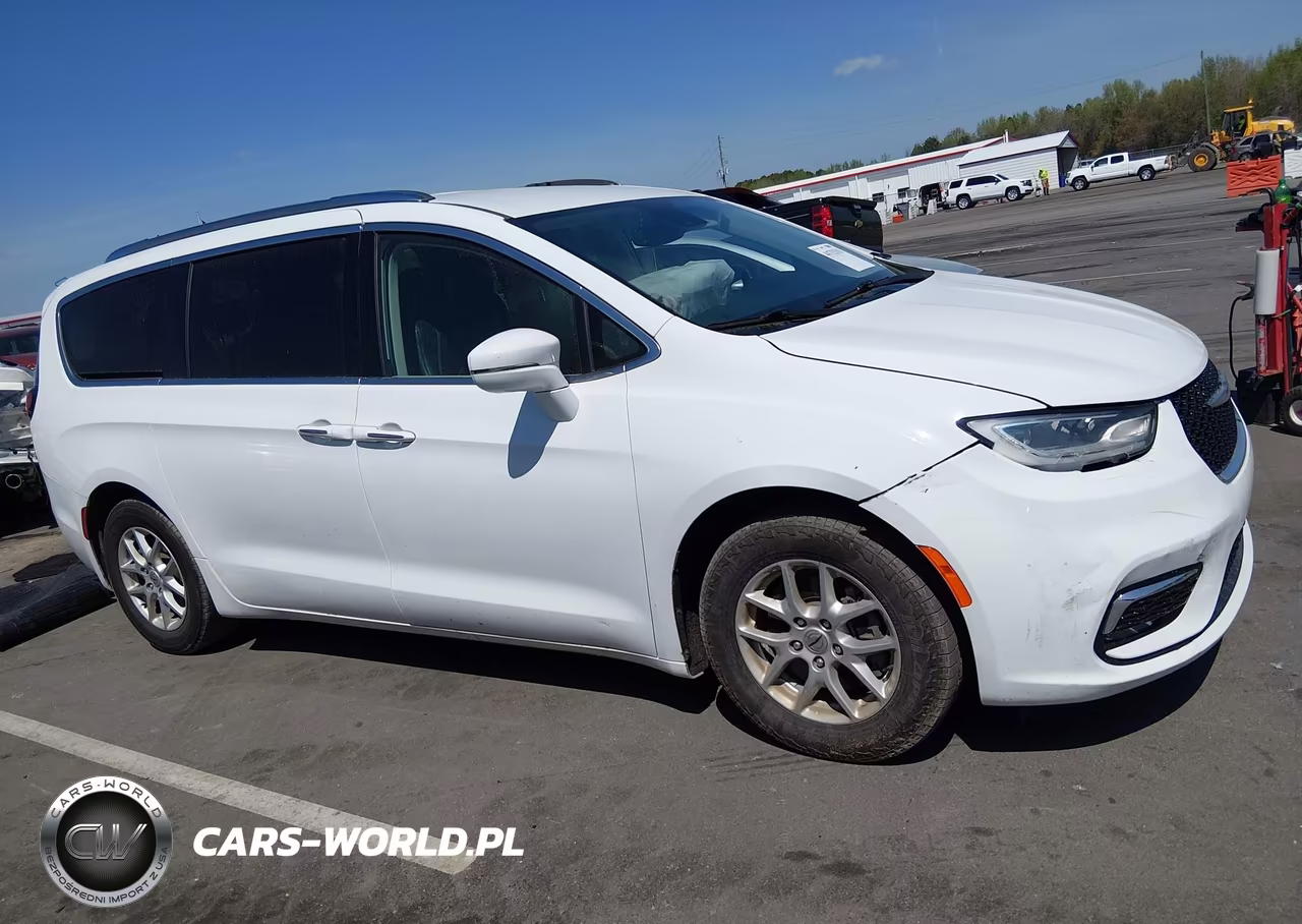 2021 Chrysler Pacifica Touring L VIN:2C4RC1BG2MR543134 - 13