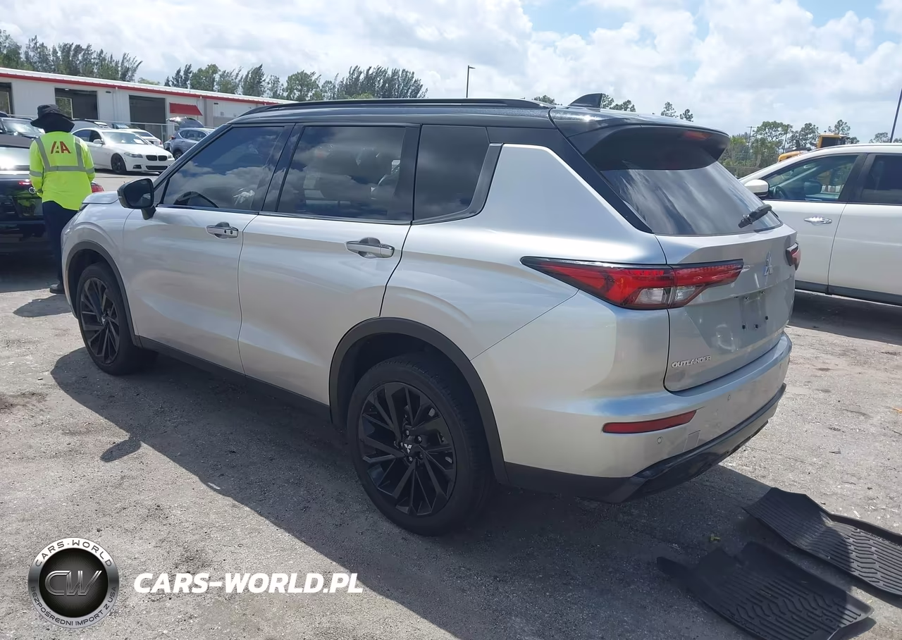 2024 Mitsubishi Outlander Sel 2.5 2Wd-Sel Black Edition 2Wd VIN:JA4J3WA81RZ075344 - 3