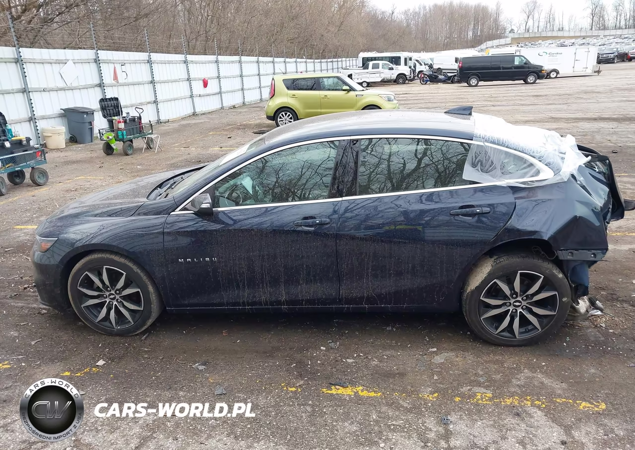 2018 Chevrolet Malibu Lt VIN:1G1ZD5ST1JF165613 - 14