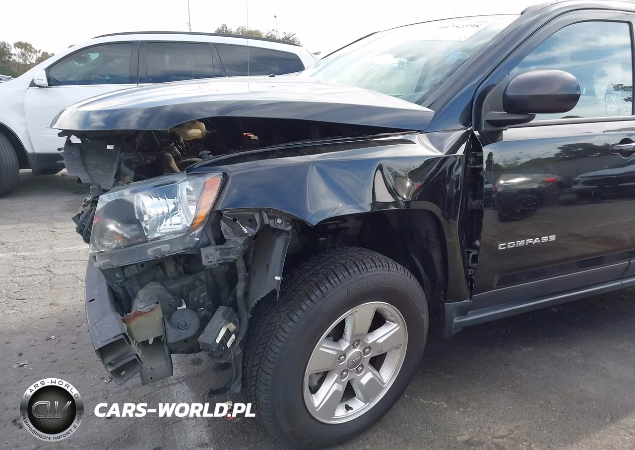 2015 Jeep Compass Sport VIN:1C4NJCBA8FD138736 - 19