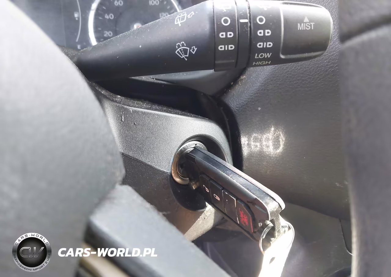 2015 Jeep Renegade Sport VIN:ZACCJBAT8FPB49368 - 11