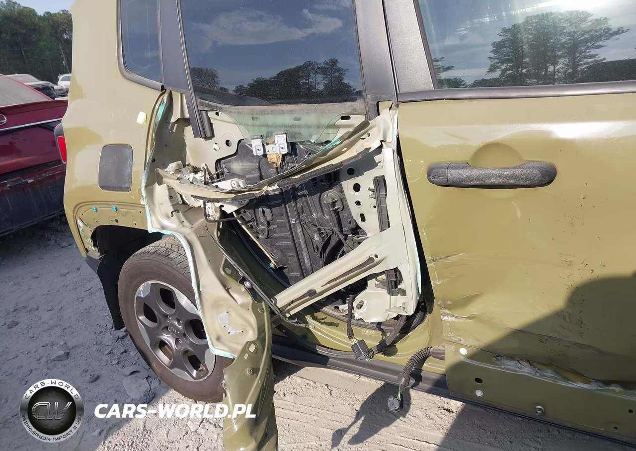 2015 Jeep Renegade Sport VIN:ZACCJBAT8FPB49368 - 6