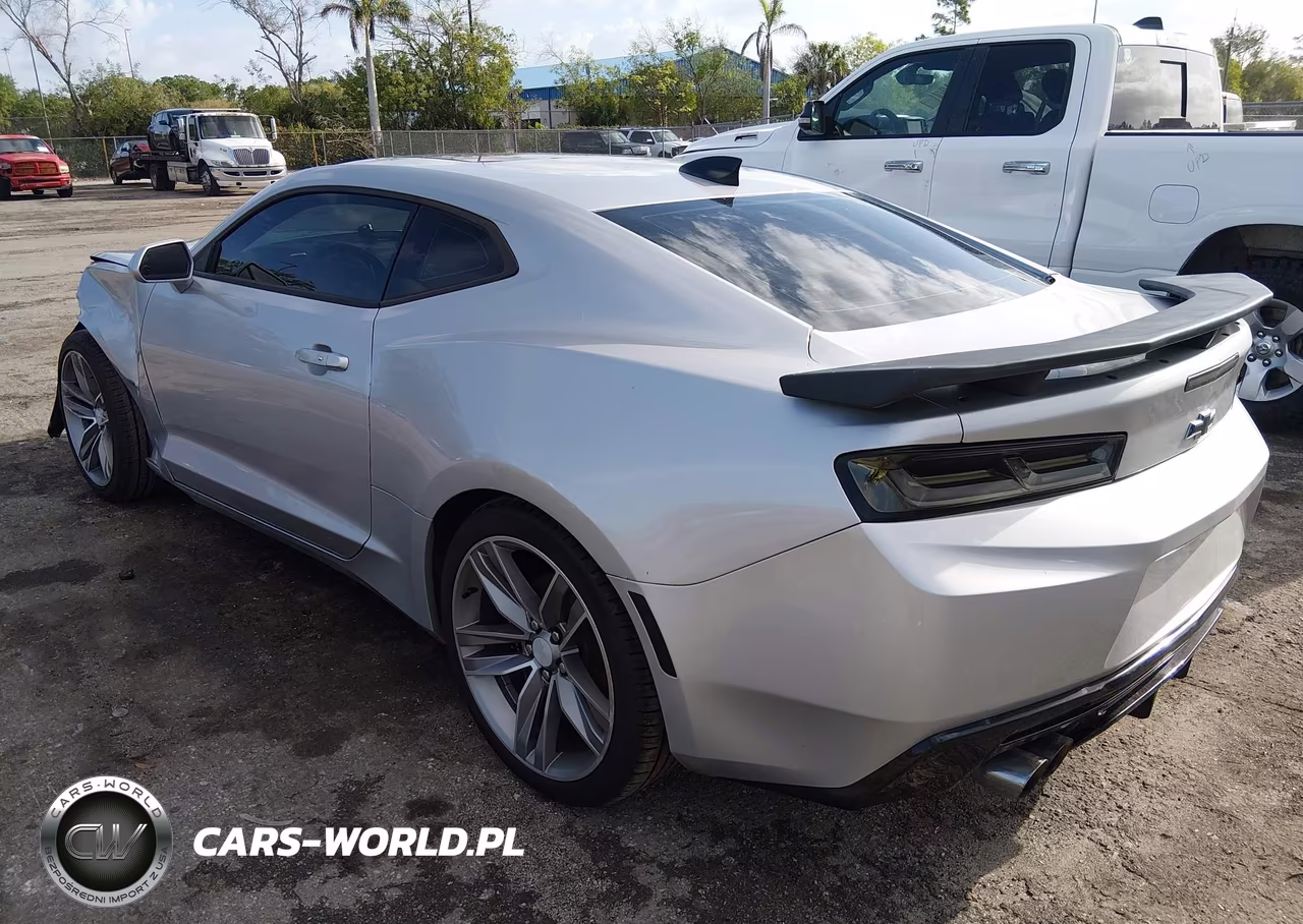 2018 Chevrolet Camaro 1Lt VIN:1G1FB1RS7J0127451 - 3