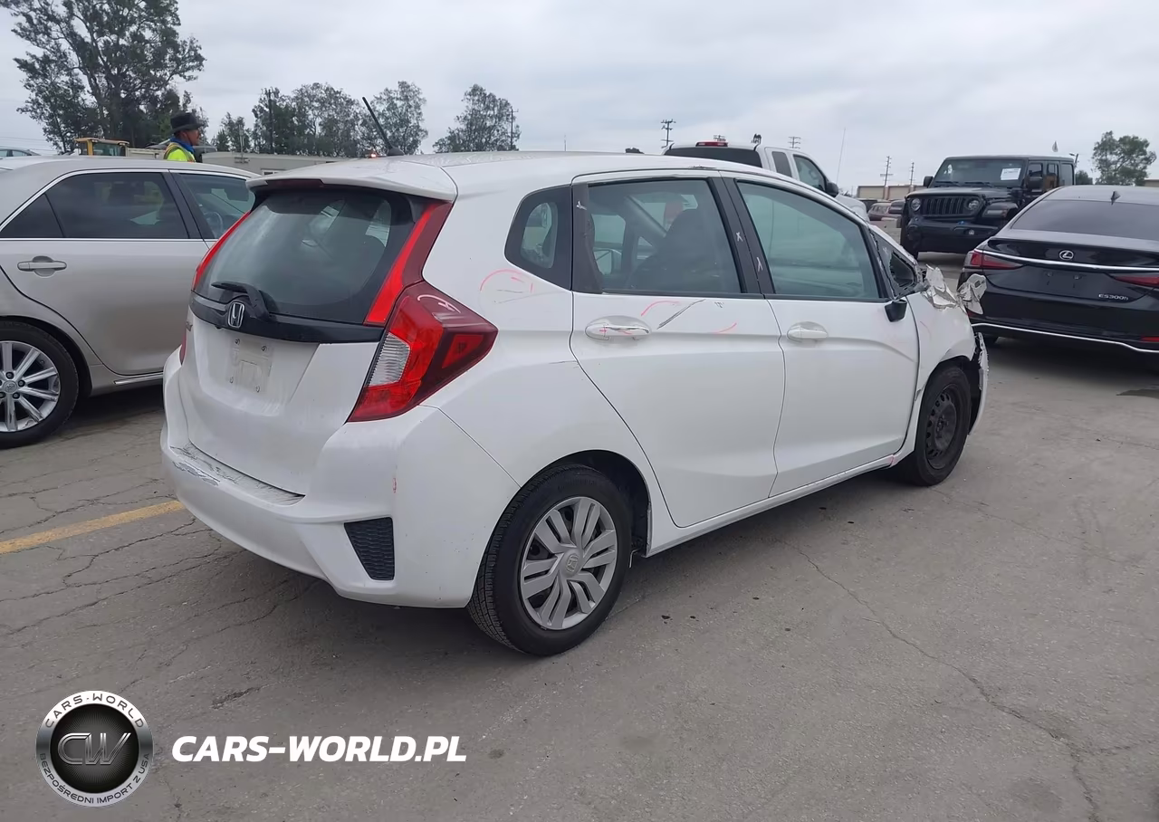 2017 Honda Fit Lx VIN:3HGGK5H59HM710174 - 4