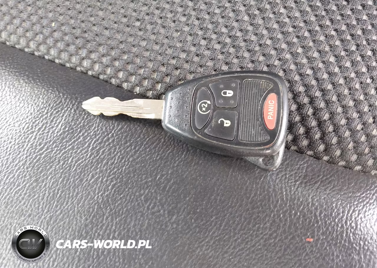 2014 Jeep Compass Latitude VIN:1C4NJDEB8ED905039 - 11