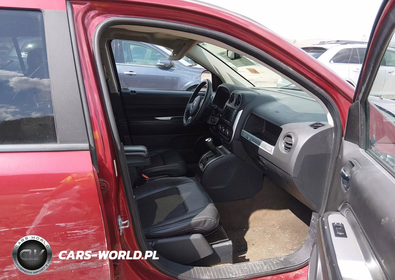 2014 Jeep Compass Latitude VIN:1C4NJDEB8ED905039 - 5