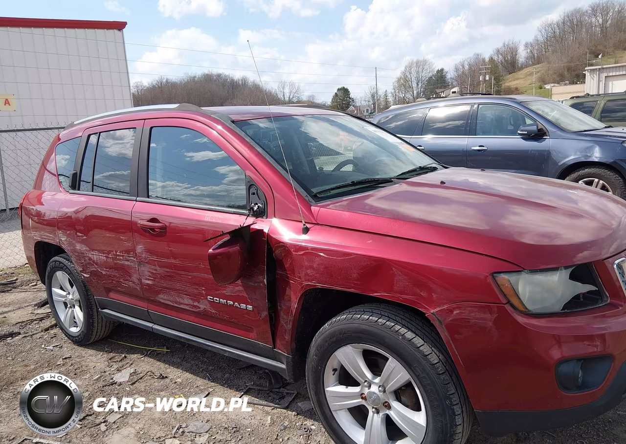 2014 Jeep Compass Latitude VIN:1C4NJDEB8ED905039 - 6
