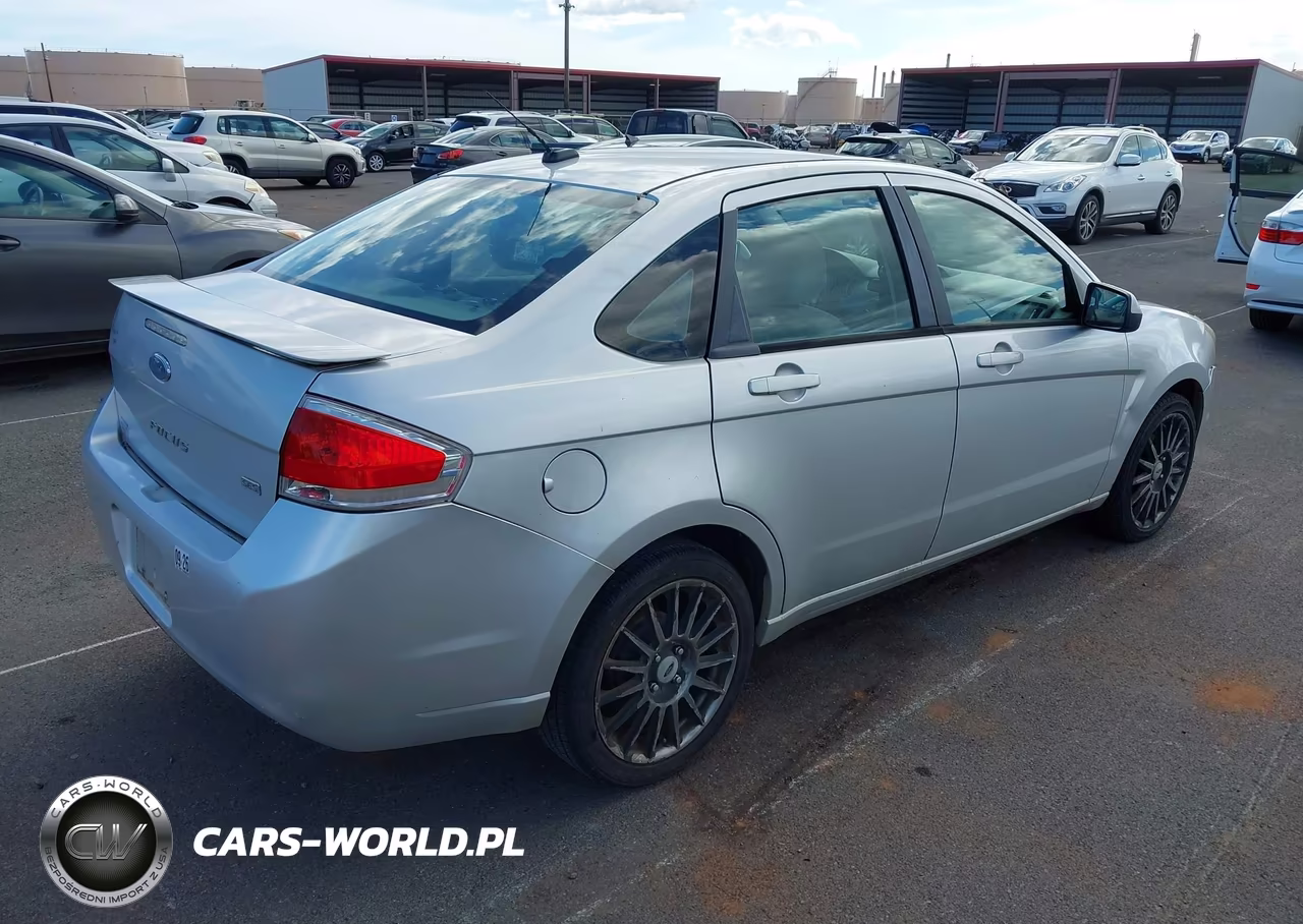 2011 Ford Focus Ses VIN:1FAHP3GN5BW184665 - 4