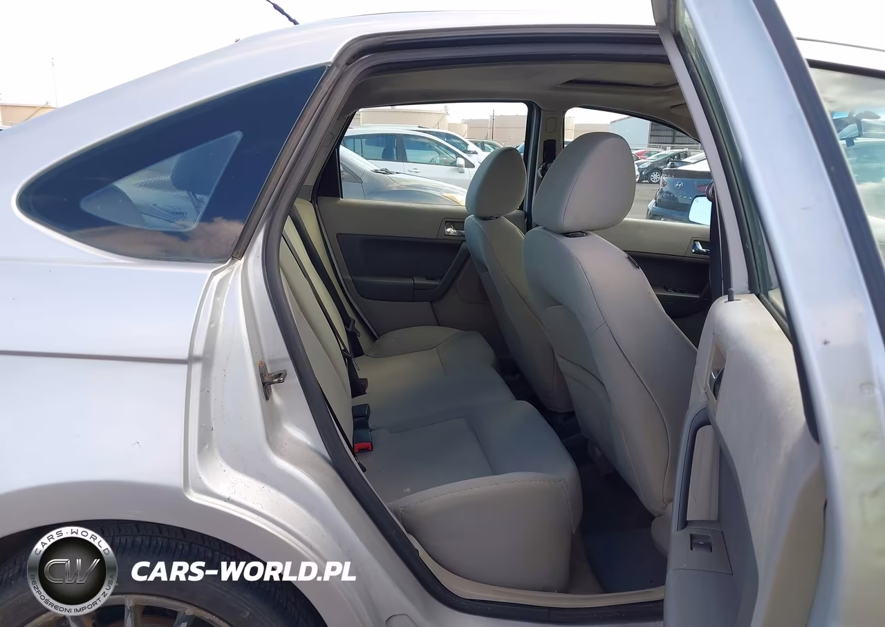 2011 Ford Focus Ses VIN:1FAHP3GN5BW184665 - 8