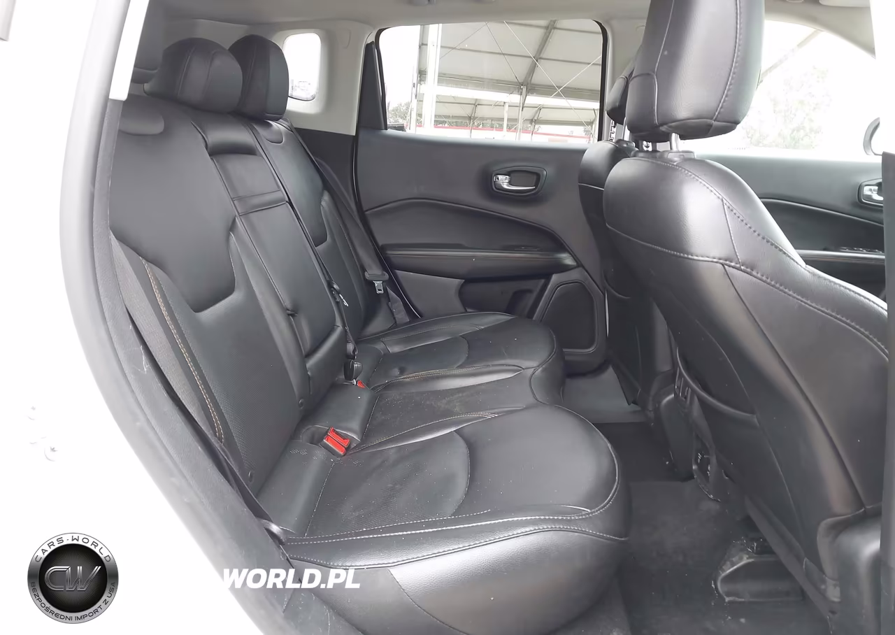 2019 Jeep Compass Limited 4X4 VIN:3C4NJDCB0KT733615 - 8